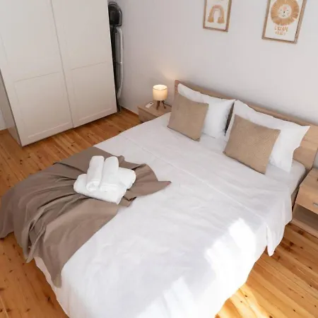 Modern 2br With Balcony - Agia Sofia Διαμέρισμα *