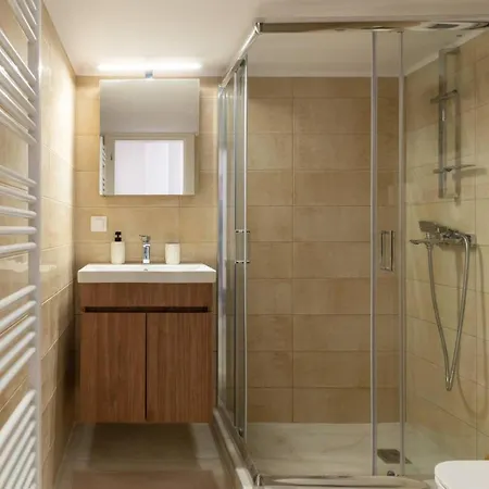 Modern 2br With Balcony - Agia Sofia Lejlighed *
