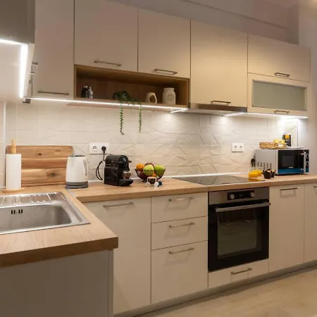 Lejlighed Modern 2br With Balcony - Agia Sofia Thessaloníki